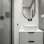 Elegant Mieszczanska With Air Conditioning, & Gym By Renters Prestige * Wrocław