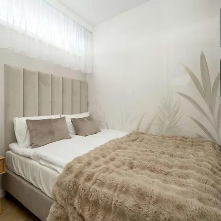 Elegant Mieszczanska With Air Conditioning, & Gym By Renters Prestige * Βρότσλαβ