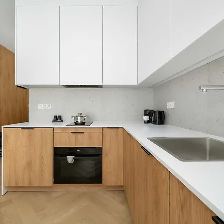 Elegant Mieszczanska With Air Conditioning, & Gym By Renters Prestige Appartement *